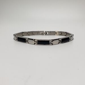 Onyx Inlay Silver Link Bracelet